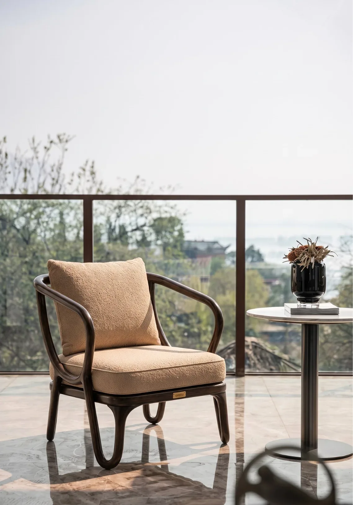 The Onda Armchair