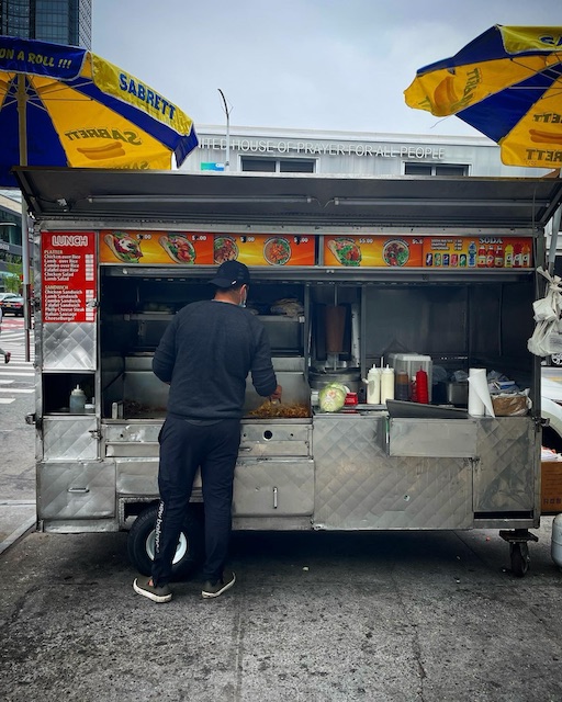 Photo of the cart located at 125th Street and Frederick Douglass Avenue