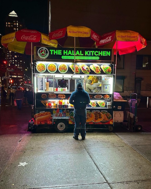 Photo of the cart located at 14th Street and Union Square West Avenue