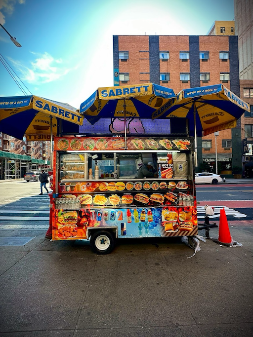 Photo of the cart located at 23rd Street and 7th Avenue