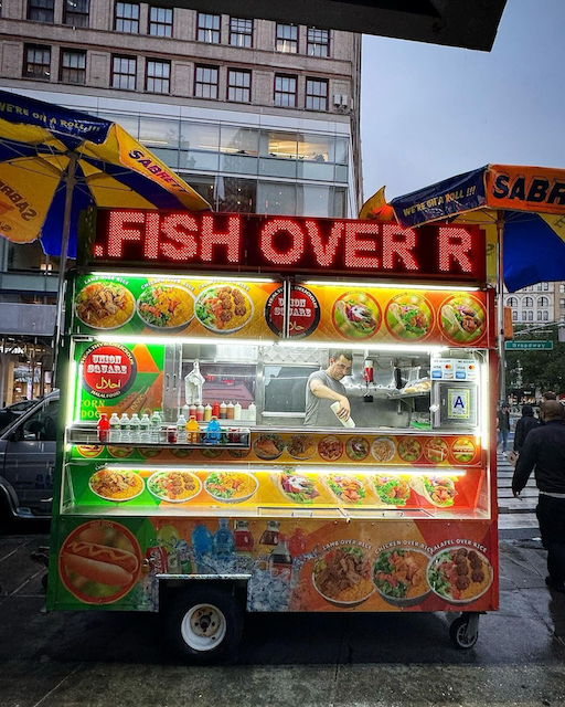 Photo of the cart located at 14th Street and Broadway Avenue