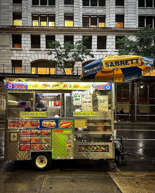 Photo of the cart located at 14th Street and 3rd Avenue