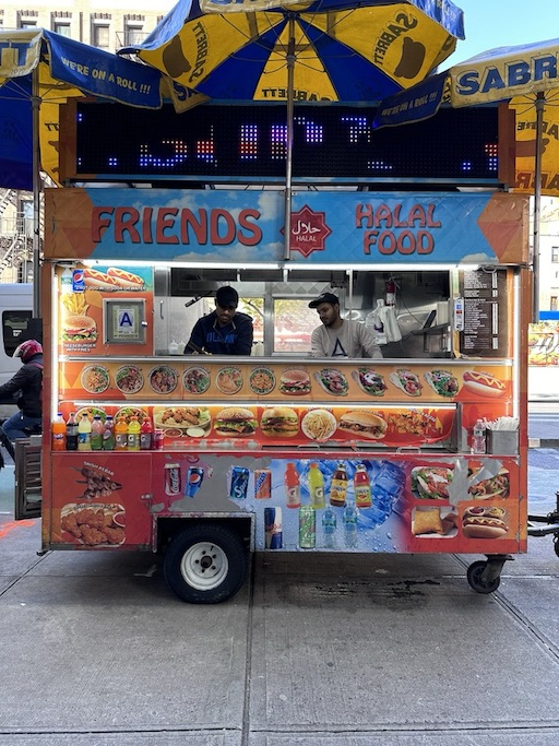 Photo of the cart located at 77th Street and 2nd Avenue