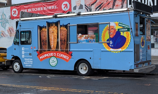 Photo of the cart located at 34th Street and Steinway Avenue