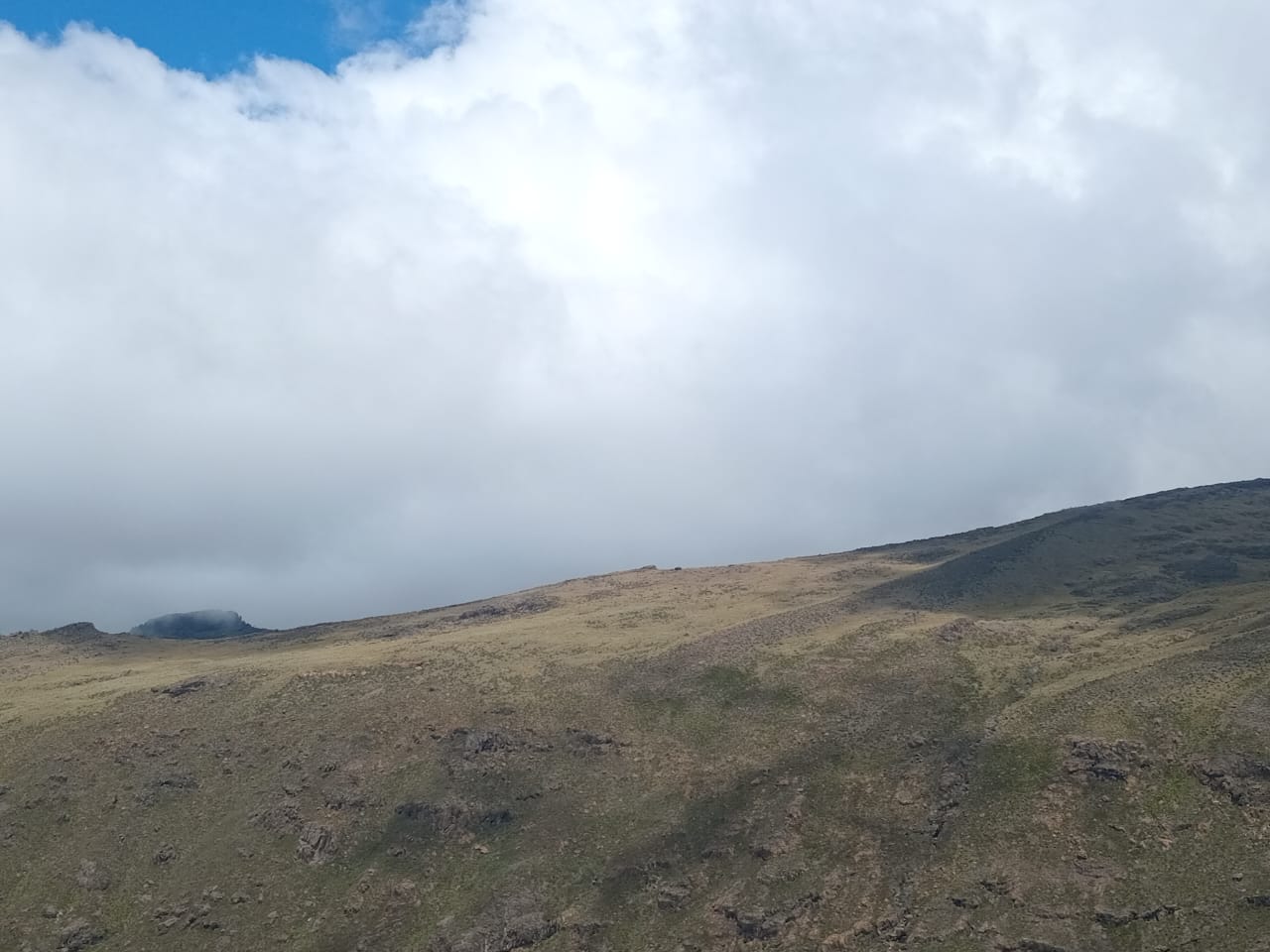 4-Day Mount Kenya Hiking via Sirimon down via Chogoria