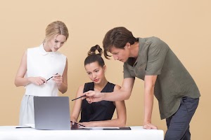 adults-collaborate-collaboration-1036641.jpg