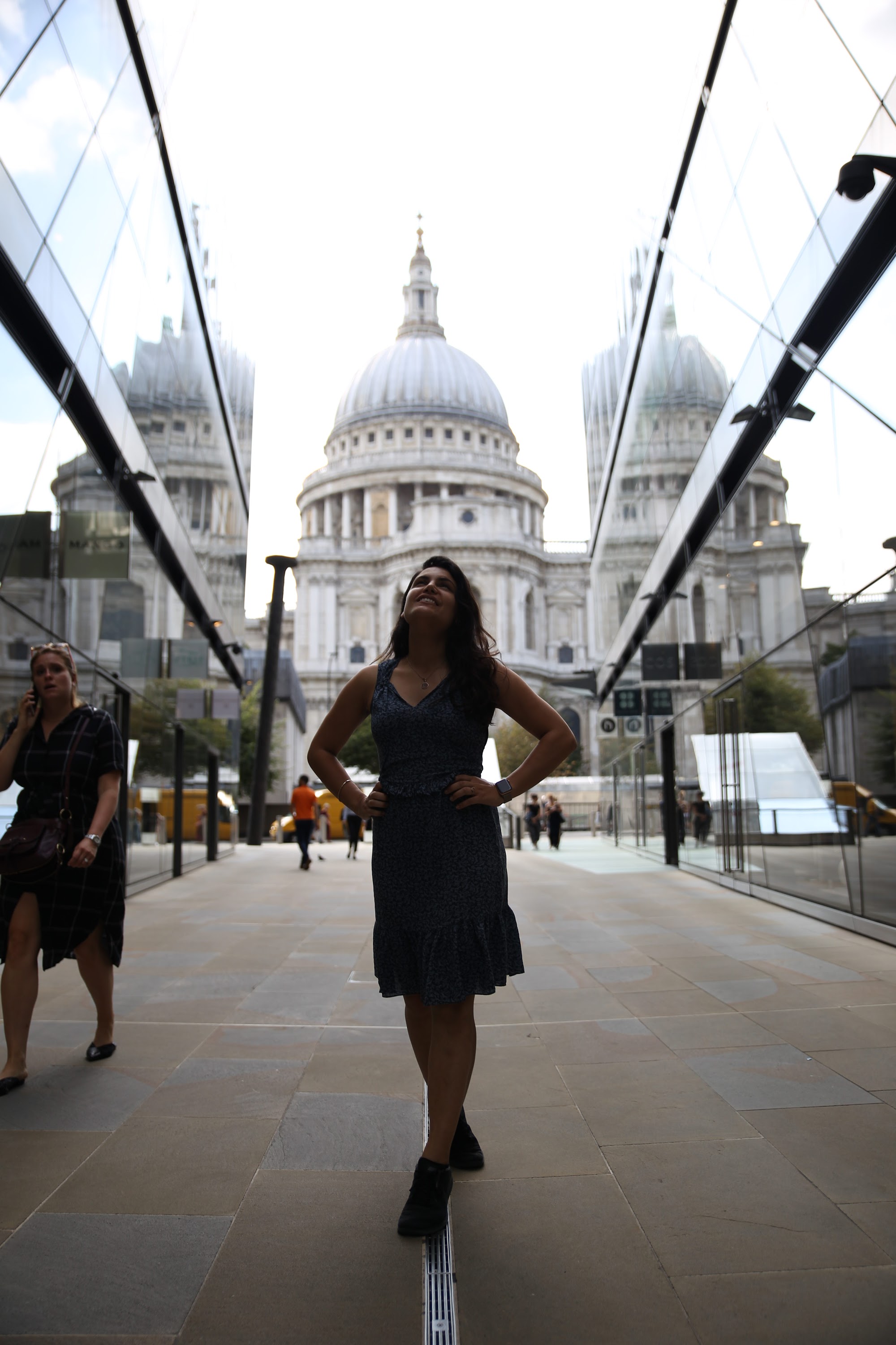 Woman posing in front of St. Paul's Cathedral