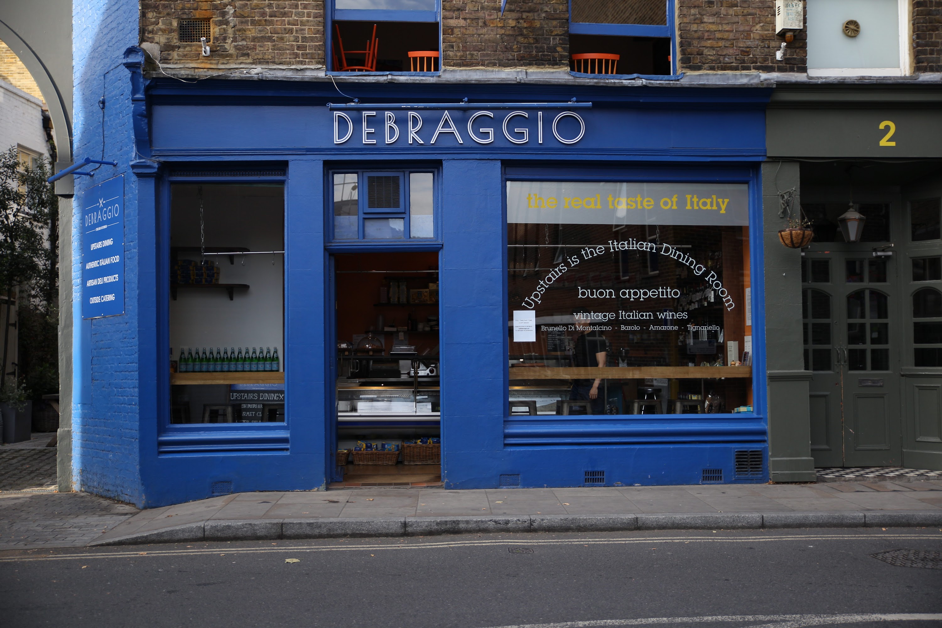 Debraggio Italian Restaurant Exterior