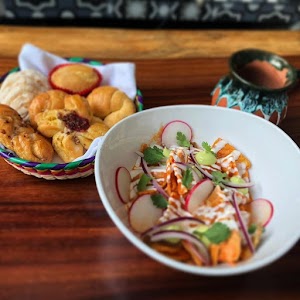ElBistroPlayacar.jpg