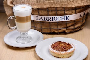 LabriochePlayacar.jpg