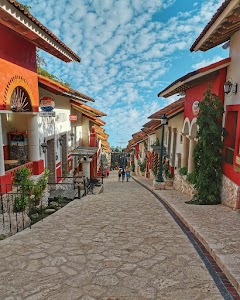 XensesTown.jpg