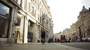 Long Exposure on a Grand London Street at Dusk