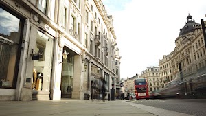 Long Exposure on a Grand London Street at Dusk