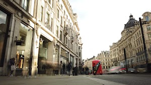 Long Exposure on a Grand London Street at Dusk