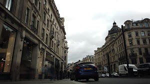 Long Exposure on a Grand London Street at Dusk