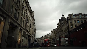 Long Exposure on a Grand London Street at Dusk