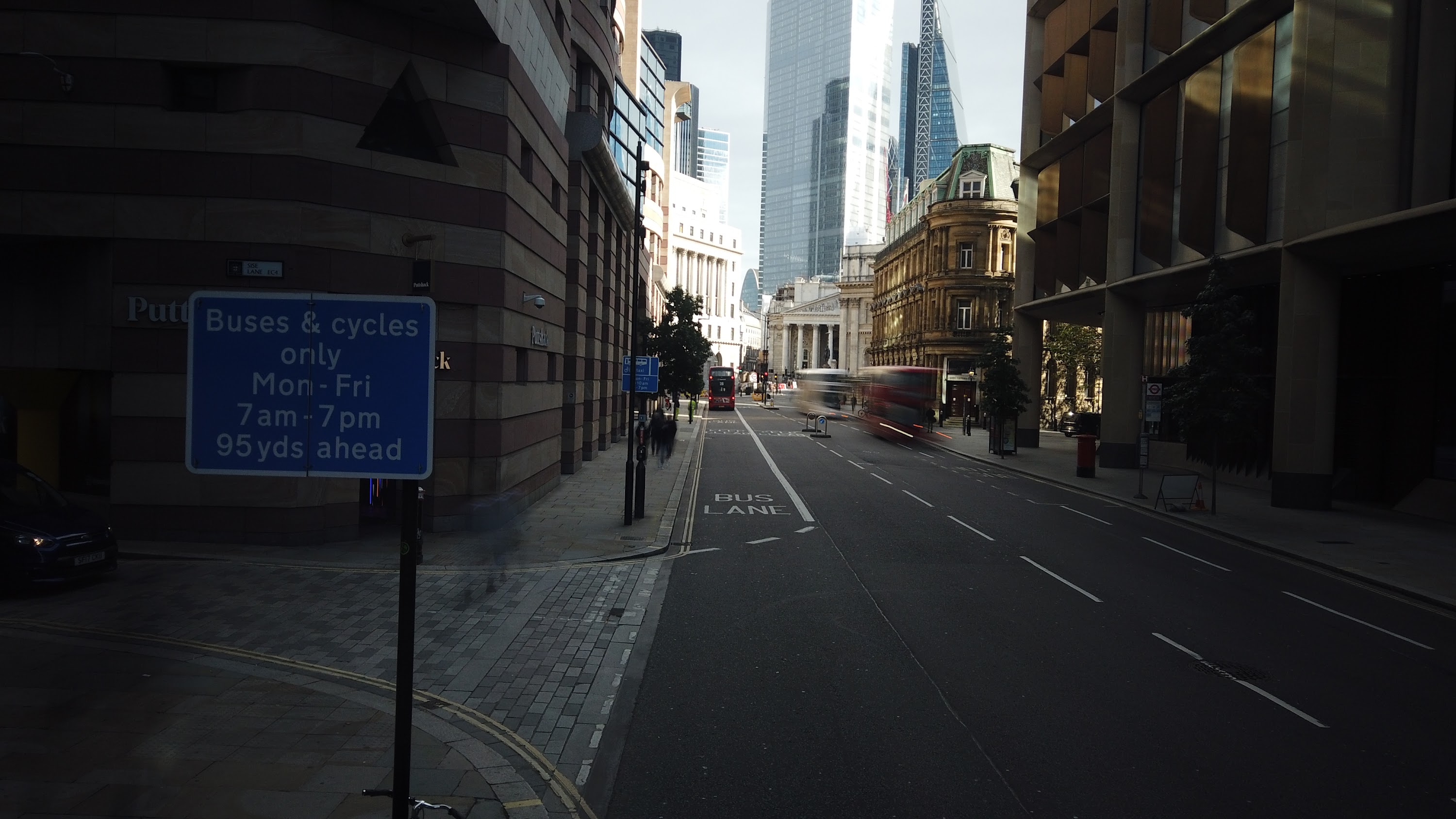 City of London Bus Lane — Buses & Cycles Only Sign