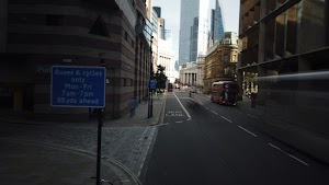 City of London Bus Lane — Buses & Cycles Only Sign