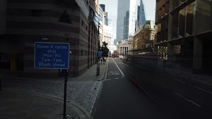 City of London Bus Lane — Buses & Cycles Only Sign