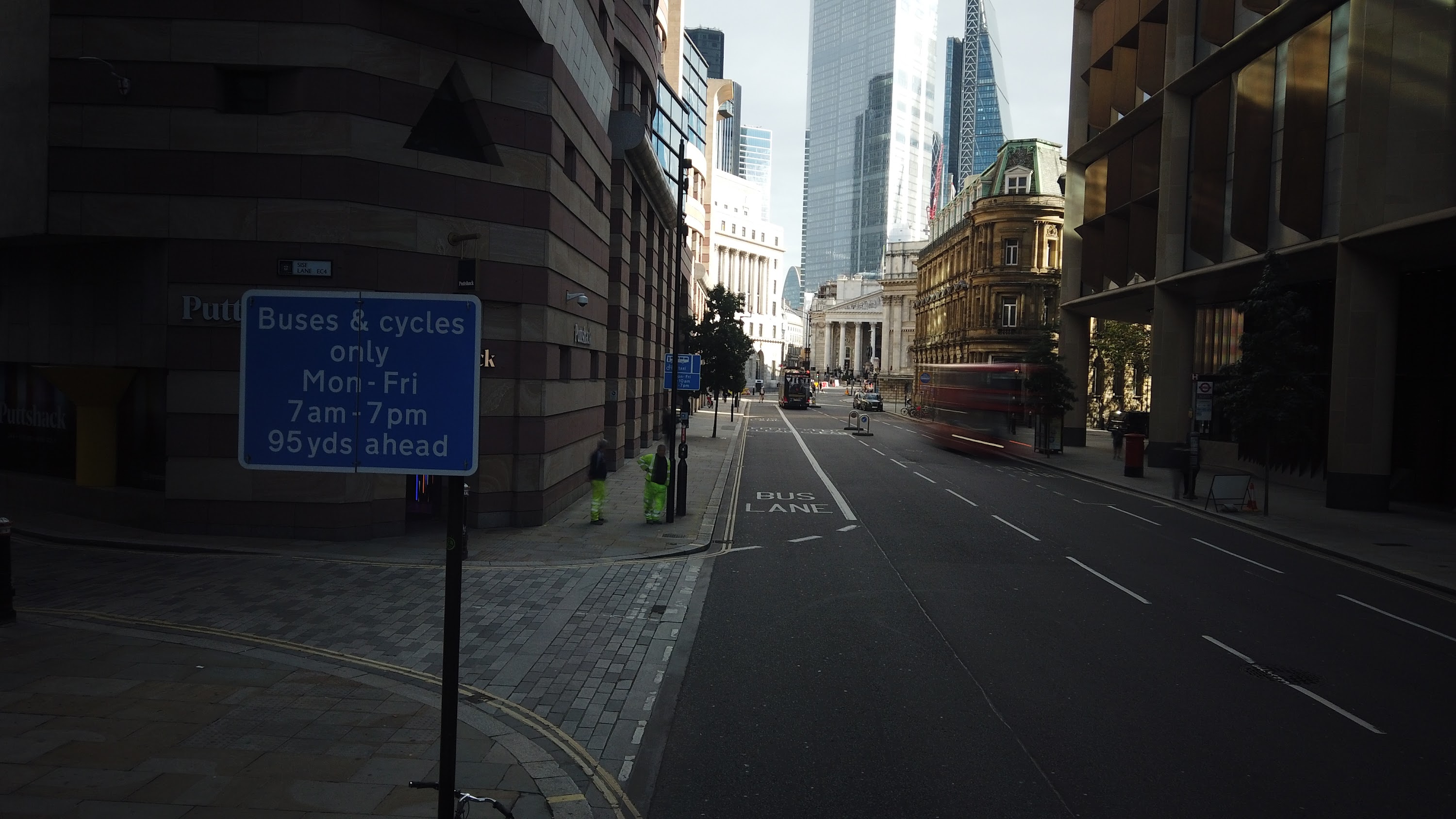 City of London Bus Lane — Buses & Cycles Only Sign