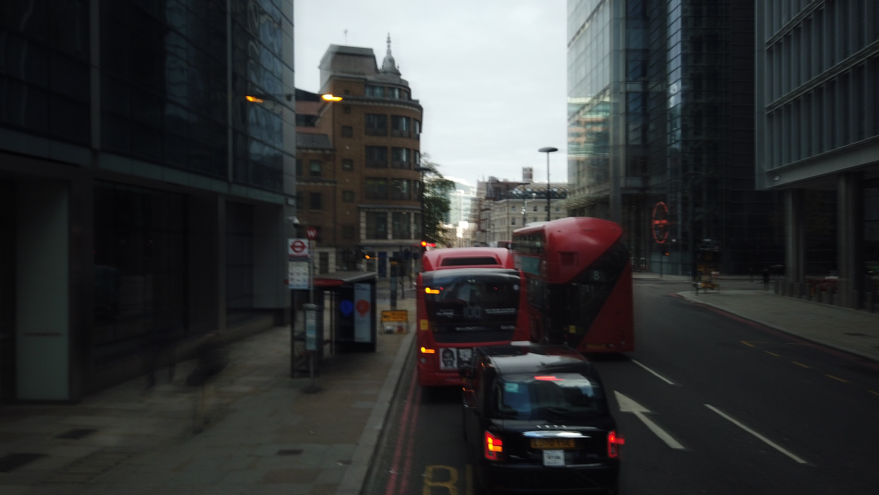 City of London Bus Lane — Buses & Cycles Only Sign