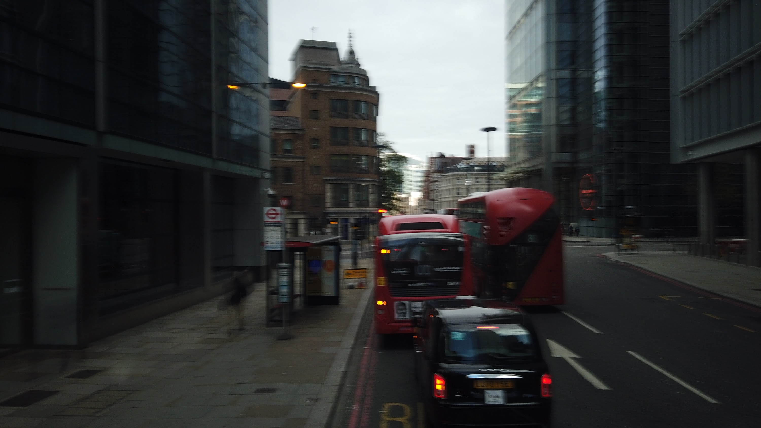 City of London Bus Lane — Buses & Cycles Only Sign
