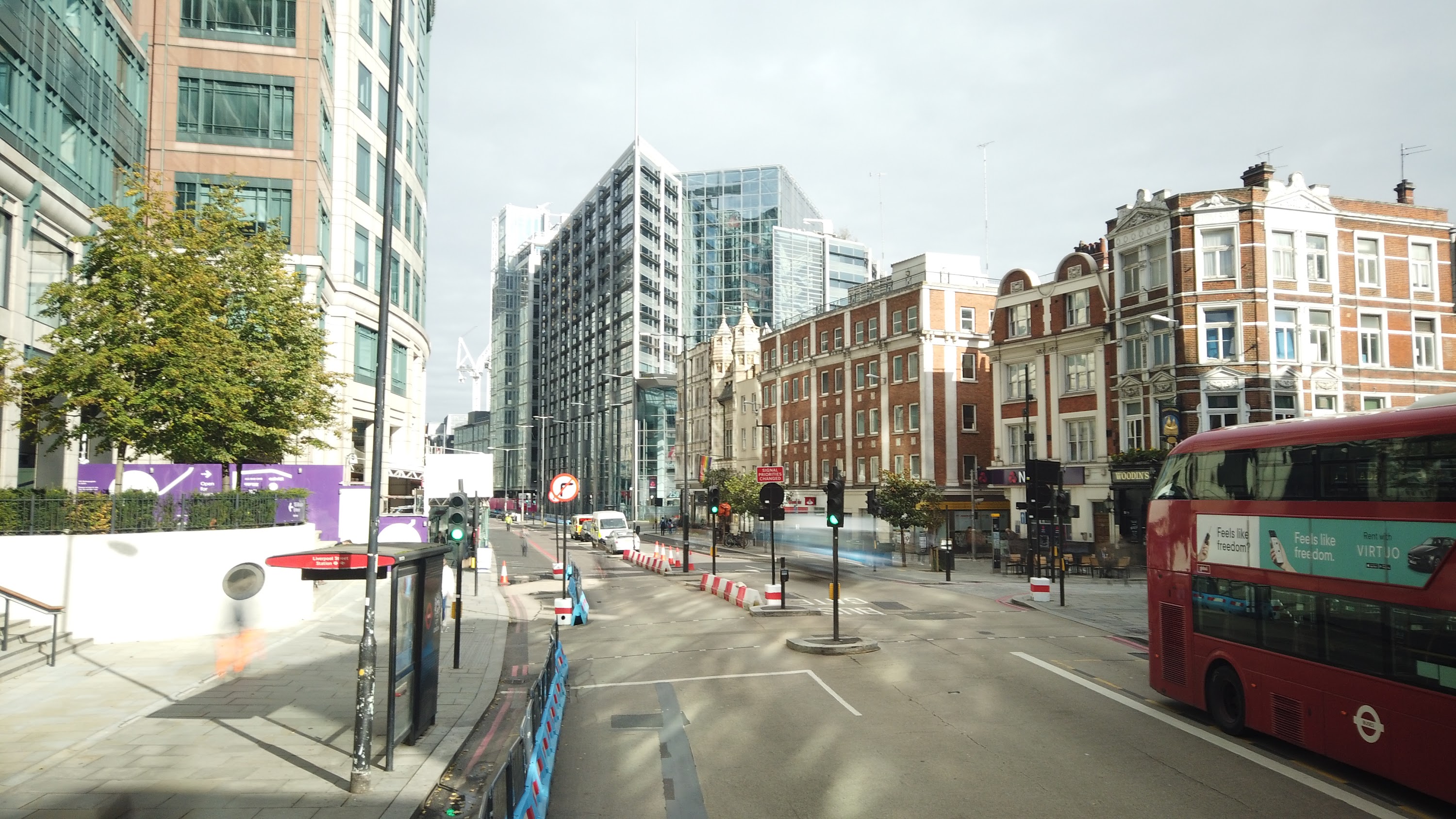 City of London Bus Lane — Buses & Cycles Only Sign