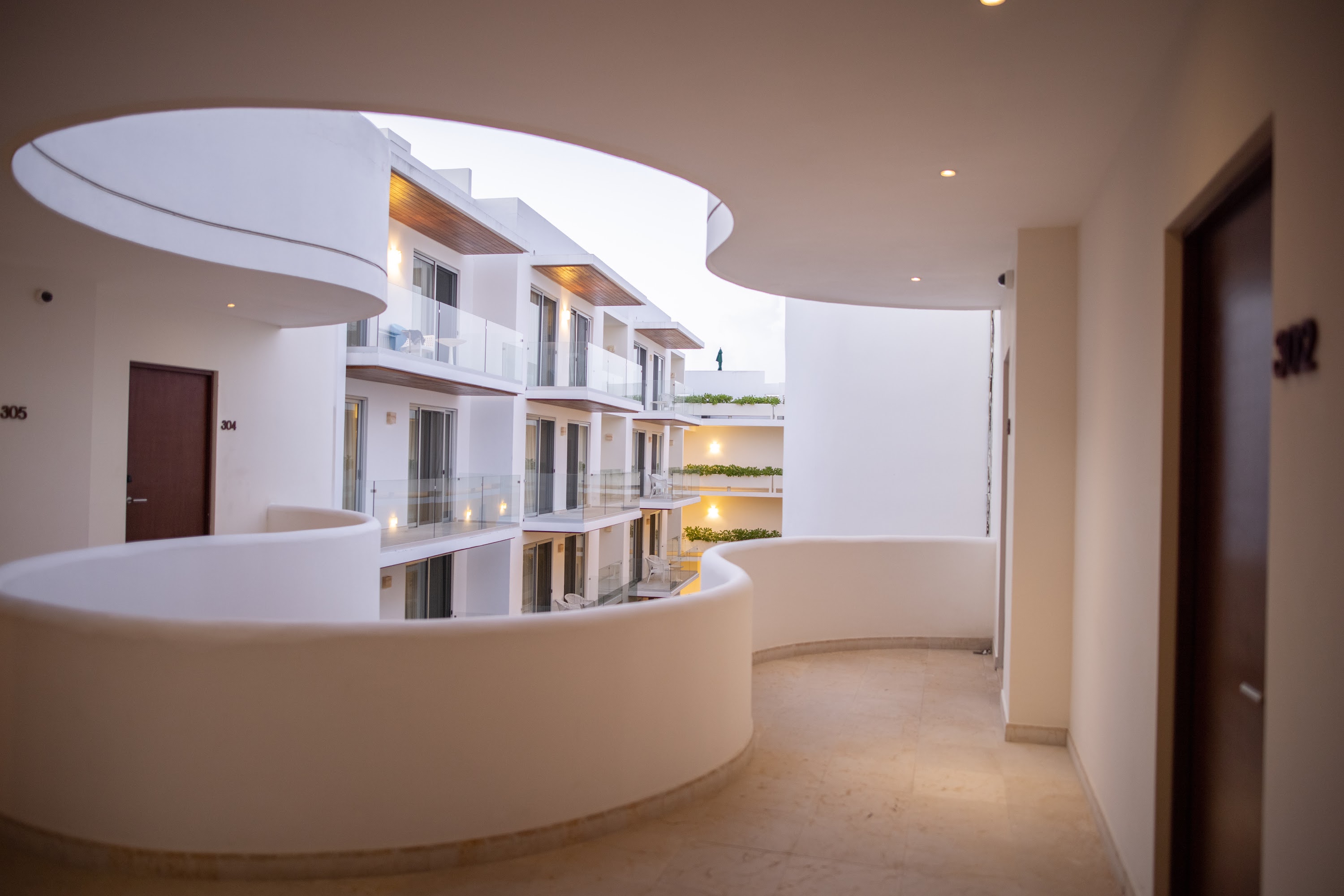 Modern Hotel Courtyard with Curved Architecture