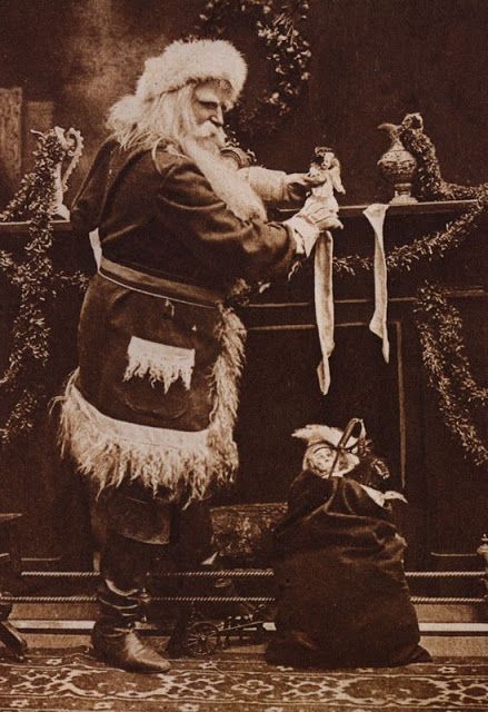 25 OLD SANTA.jpg
