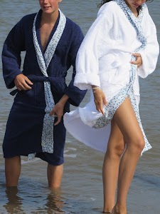 Tom_s Trunks Kassa Robe Img 2.JPG