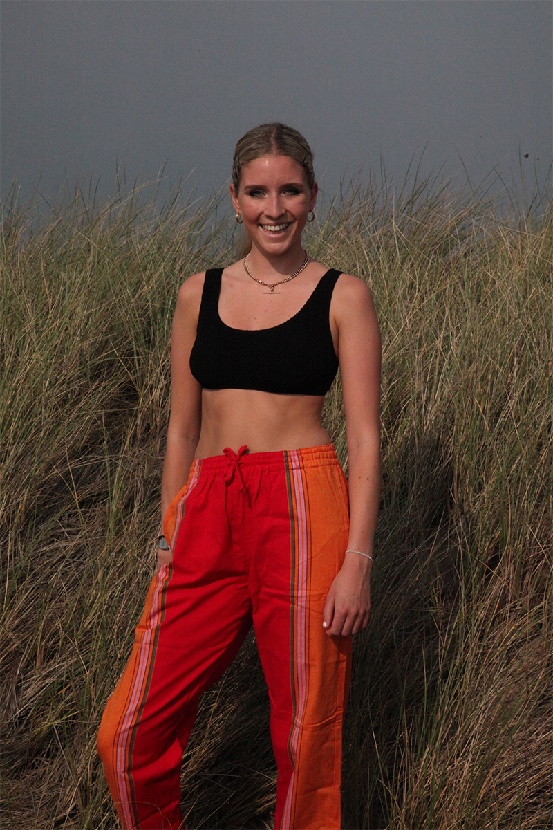 Niamh Age 19 Height 188cm Size L Product Classic.jpg