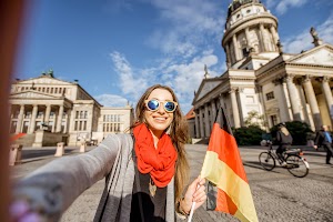woman-traveling-in-berlin-2022-04-04-21-48-56-utc.jpg