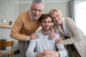 parents-happy-to-see-their-son-family-looking-hap-2023-11-27-05-03-44-utc.jpg