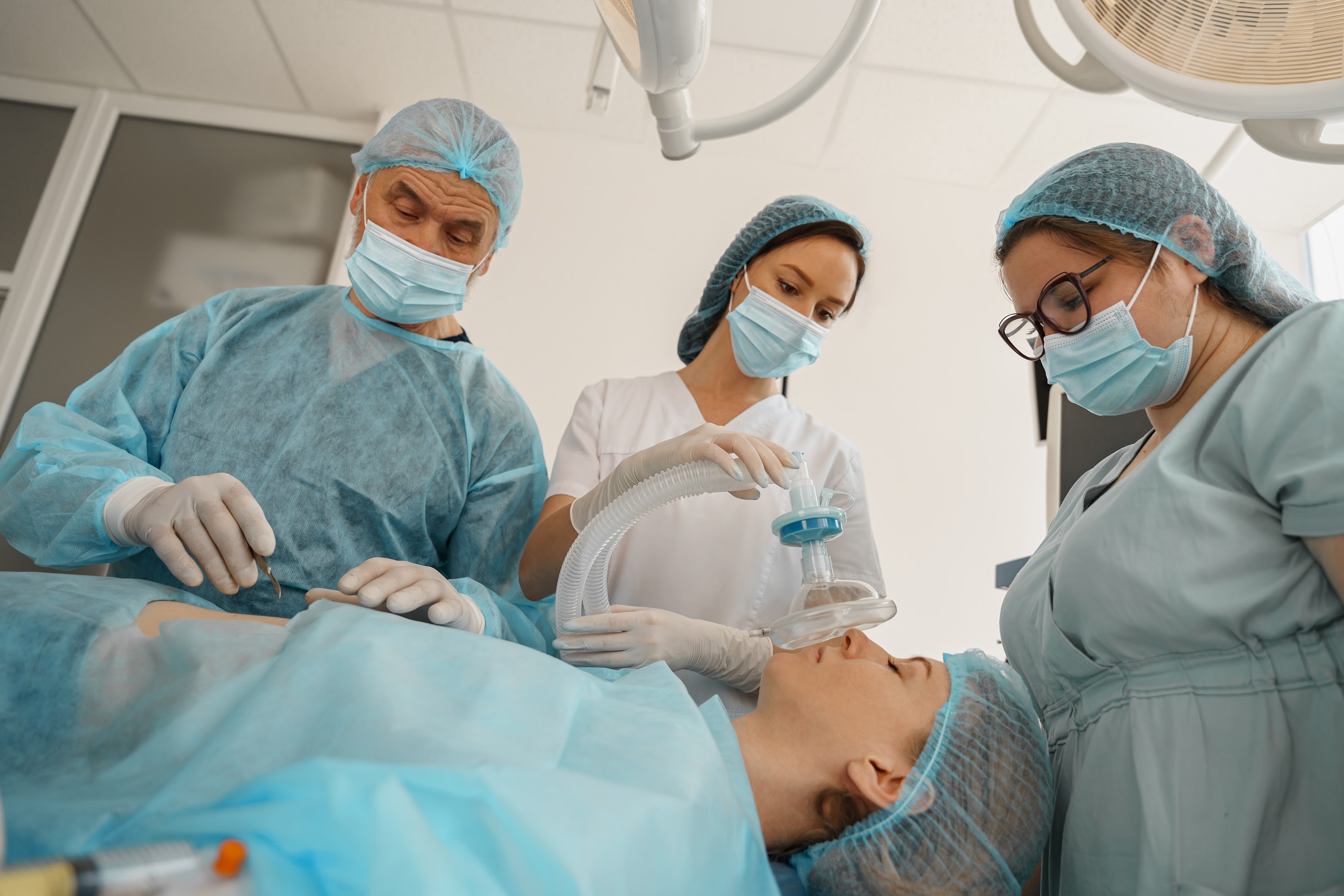 well-trained-anesthesiologist-follows-the-patient-2023-11-27-04-52-52-utc.jpg