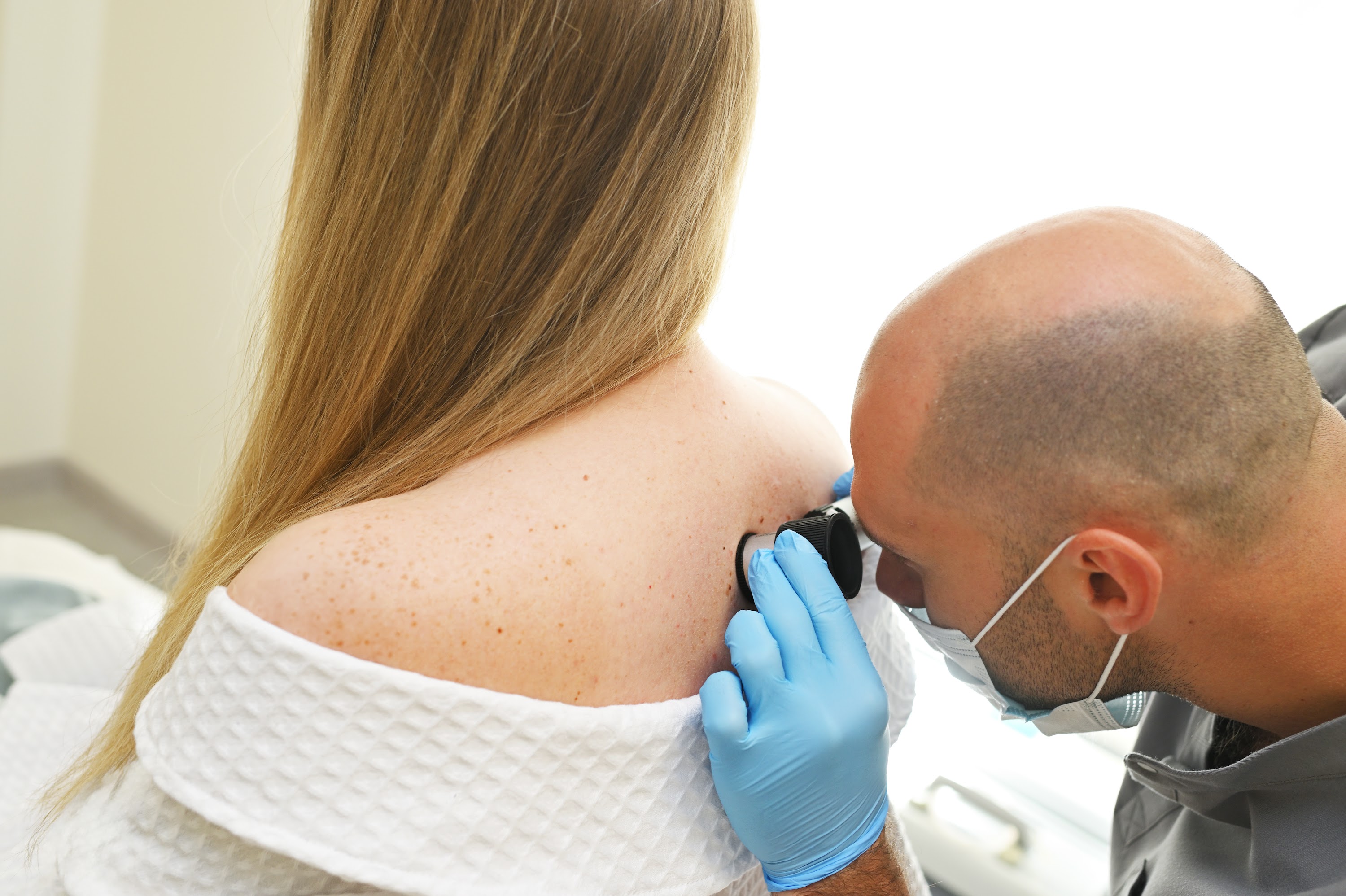 dermatologist-examines-neoplasms-on-the-patient-s-2024-04-15-17-50-46-utc.jpg