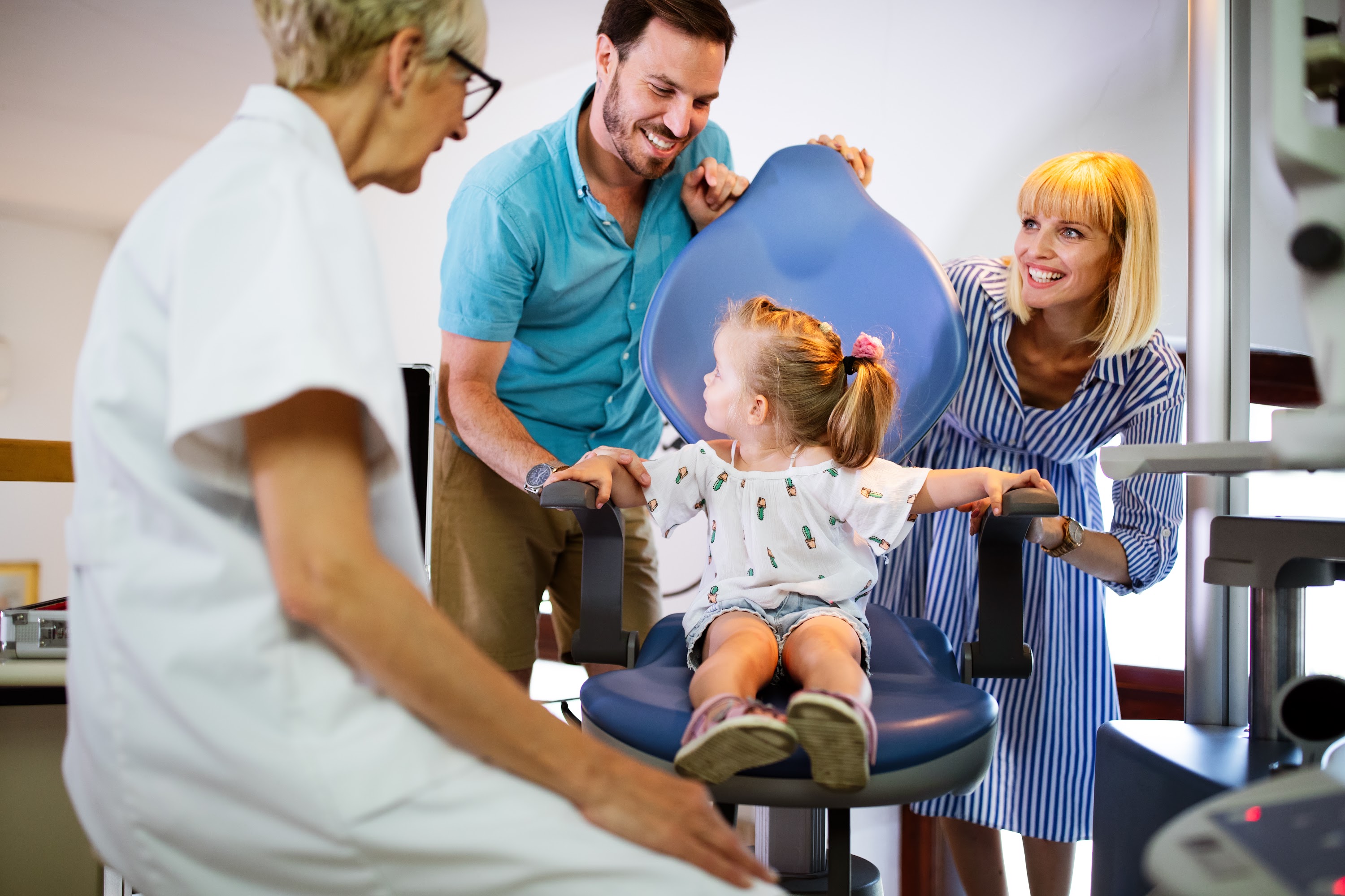 ophthalmologist-optometrist-checking-child-vision-2023-11-27-05-24-54-utc.jpg
