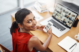 her-business-is-thriving-with-the-help-of-technolo-2023-11-27-05-20-39-utc.jpg