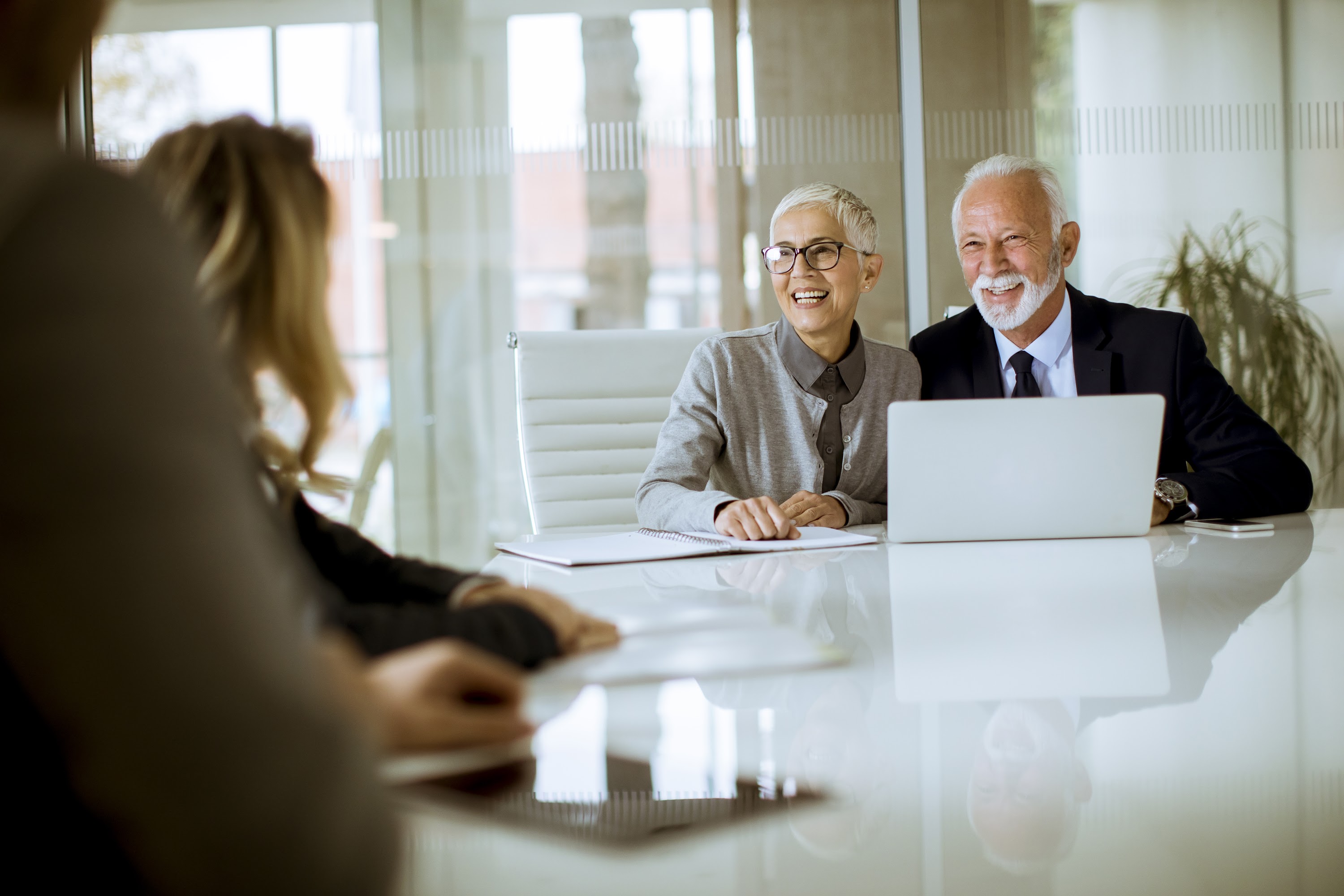 businesspeople-in-conference-room-during-a-meeting-2023-11-27-05-06-01-utc.jpg