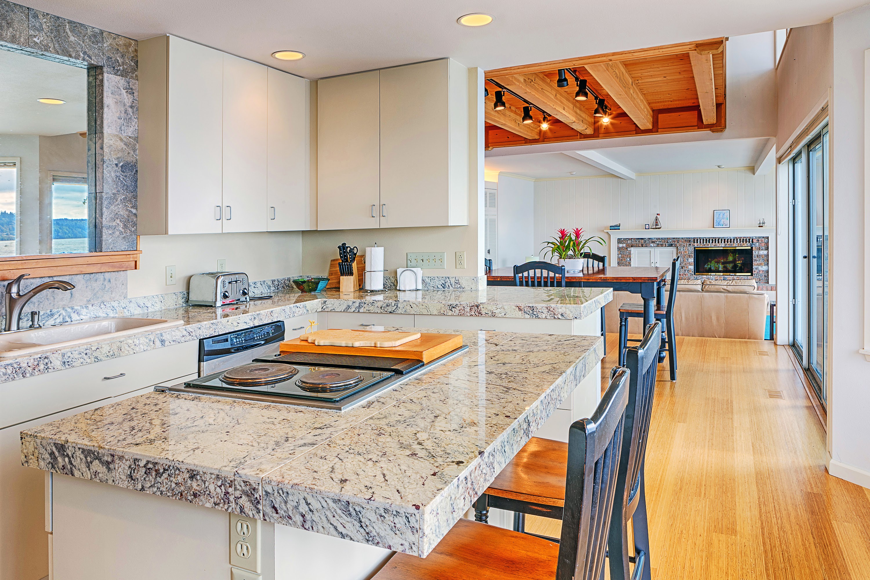 countertops-and-cabinets-in-modern-kitchen-2023-11-27-05-29-24-utc.jpg