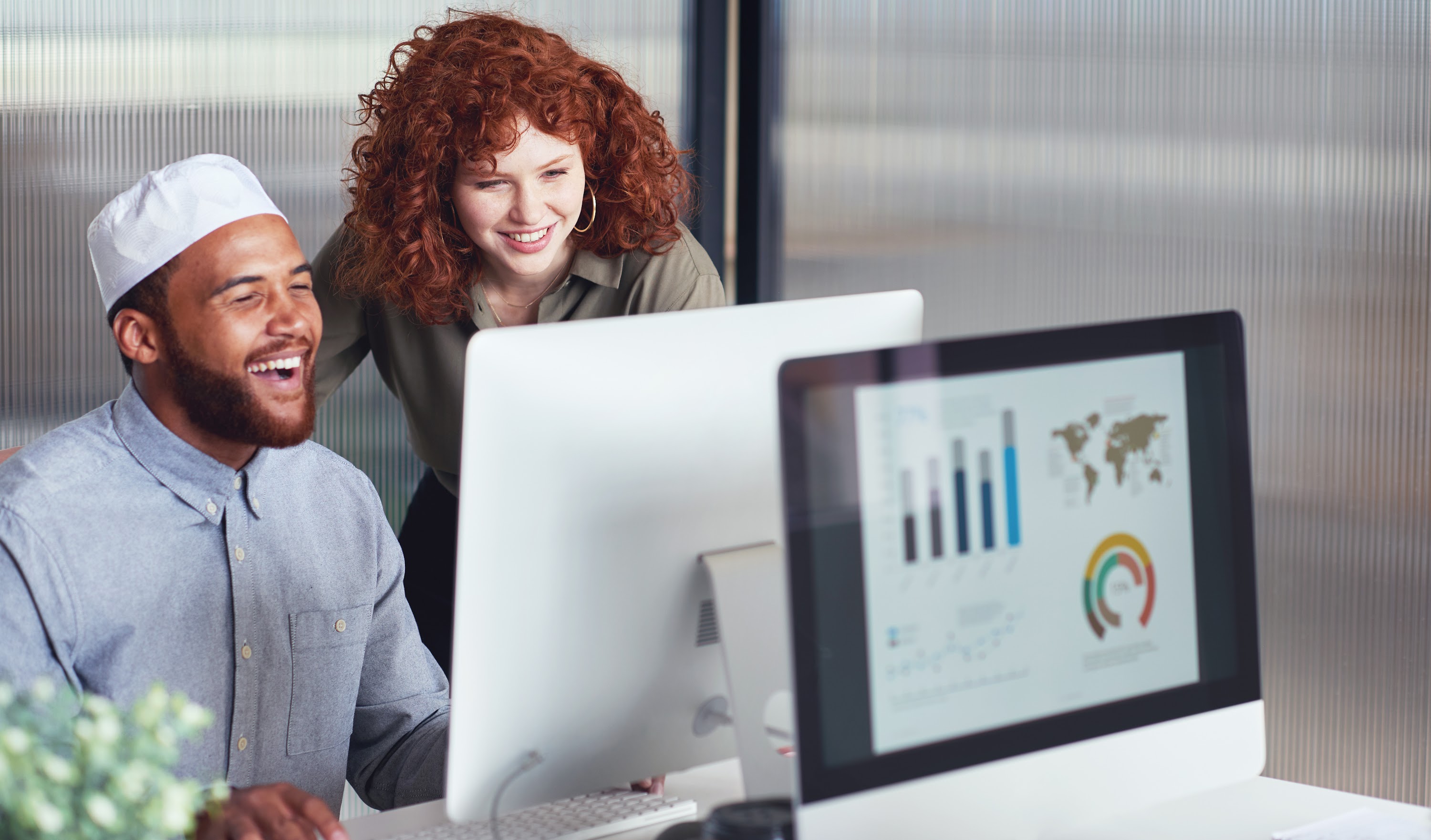 business-people-working-using-computer-in-office-m-2023-11-27-05-31-25-utc.jpg