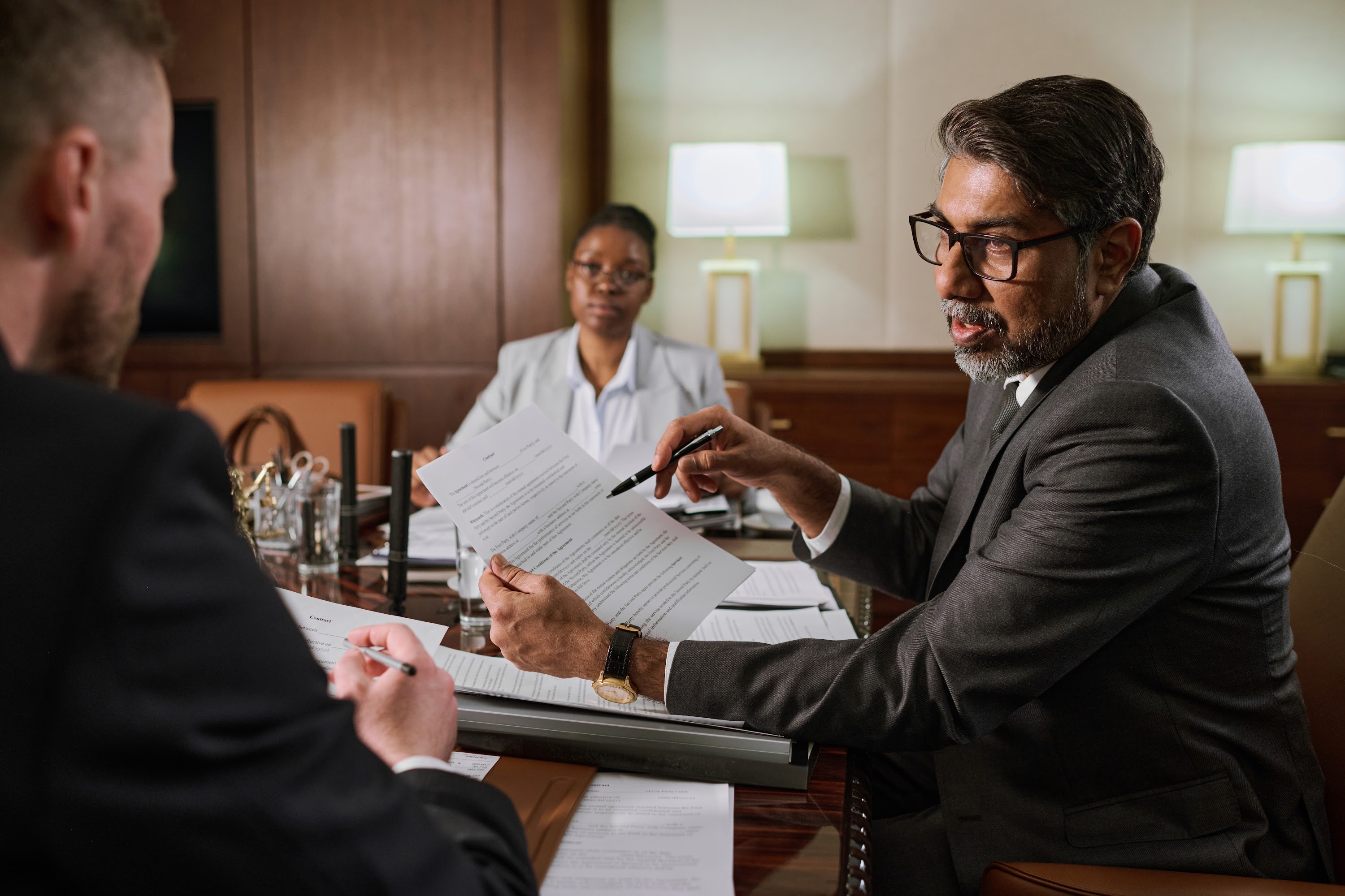 explaining-contract-points-to-colleague-2024-07-16-15-46-41-utc.jpg