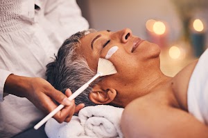 facial-relax-and-senior-woman-at-a-spa-for-a-well-2023-11-27-05-12-26-utc.jpg