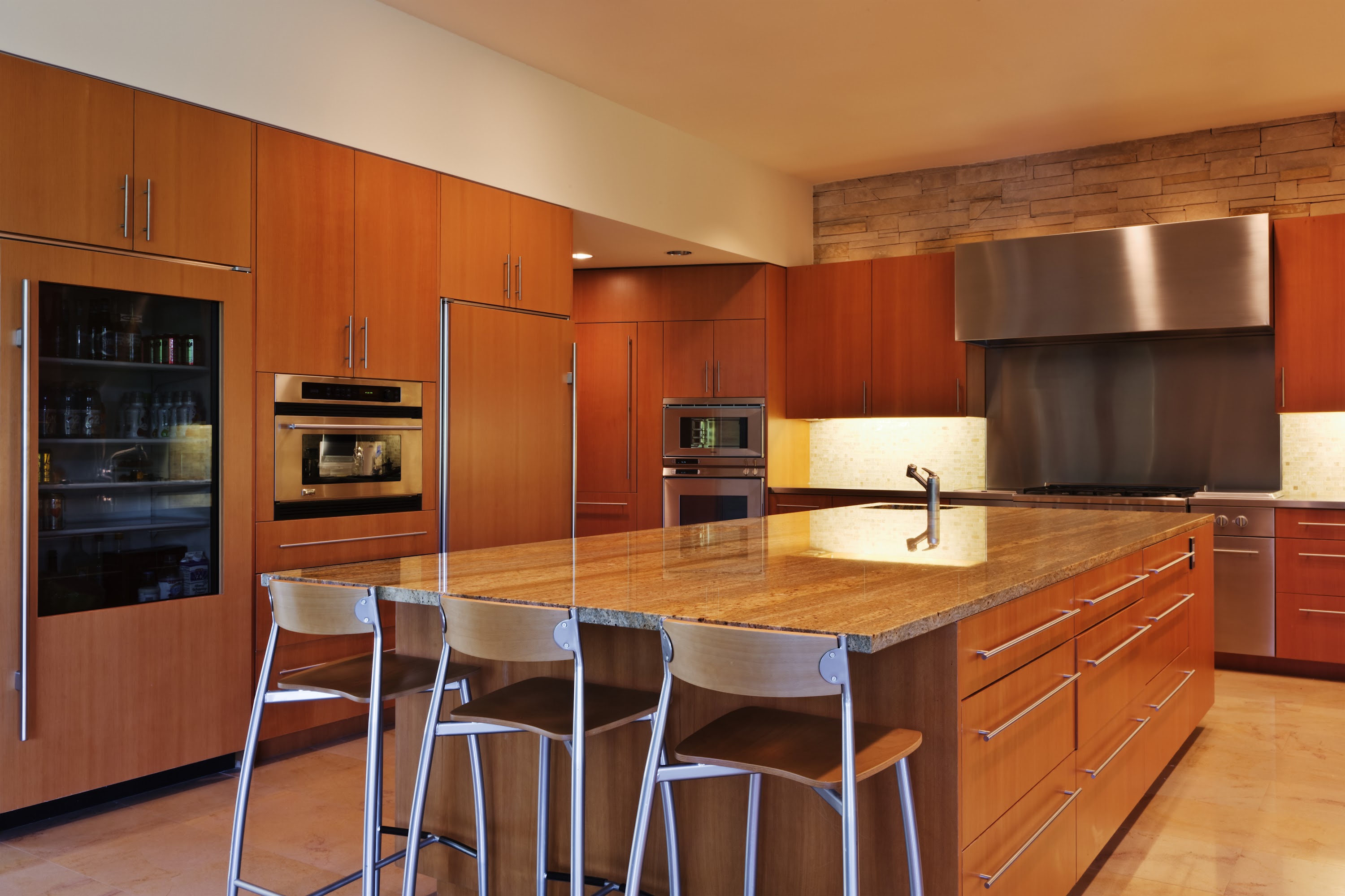 large-kitchen-island-2023-11-27-05-29-18-utc.jpg