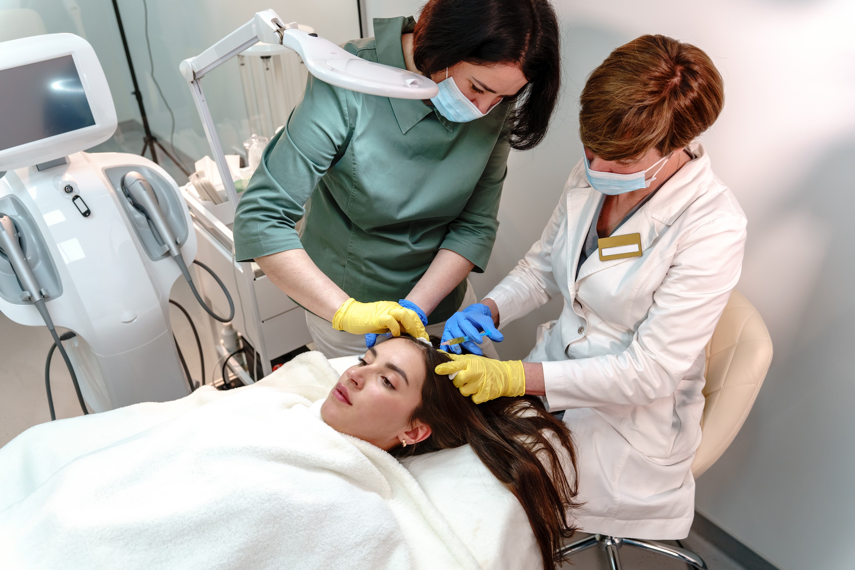 professional-mesotherapy-injection-for-hair-growth-2024-12-07-12-16-31-utc.jpg