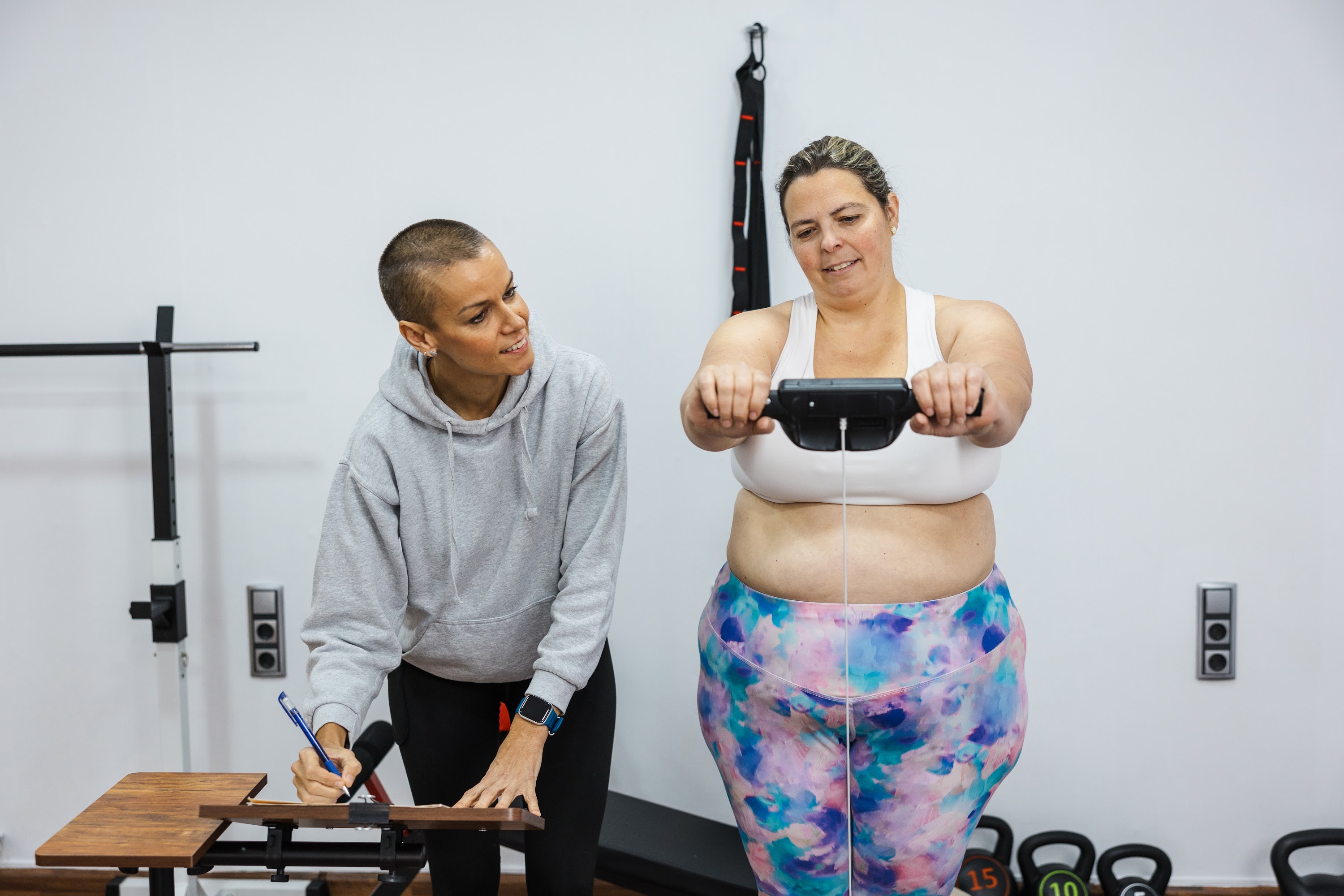 nutritionist-measuring-body-composition-of-client-2025-02-10-11-10-36-utc.jpg