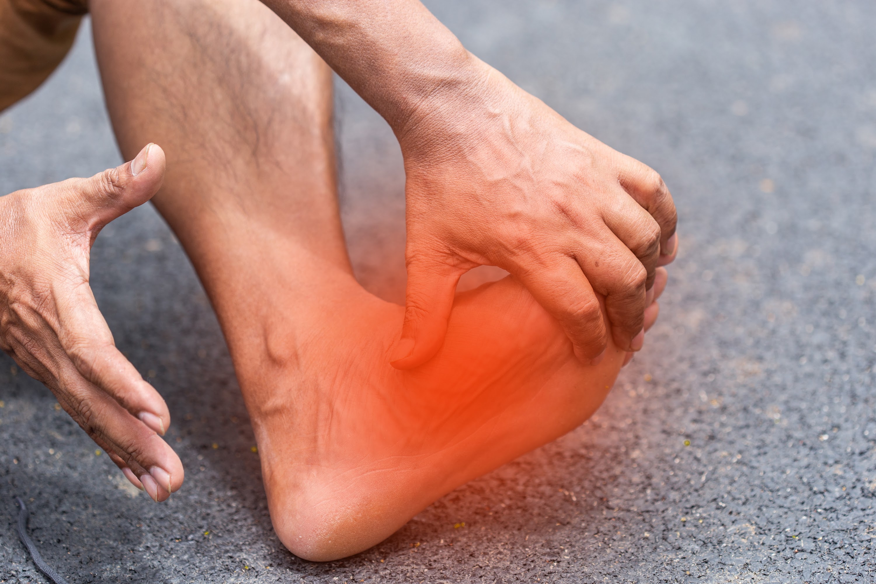 close-up-ankle-of-man-have-a-symptom-pain-2025-03-08-15-38-10-utc.jpg