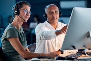 crm-training-consulting-or-manager-on-computer-fo-2025-04-06-11-45-22-utc.jpg