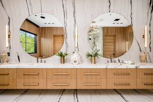 modern-bathroom-with-double-vanity-and-round-mirro-2025-02-10-06-40-08-utc.jpg