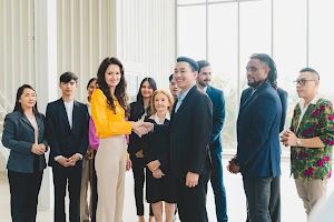 celebrate-victory-to-business-success-with-colleag-2025-03-25-03-18-05-utc.jpg