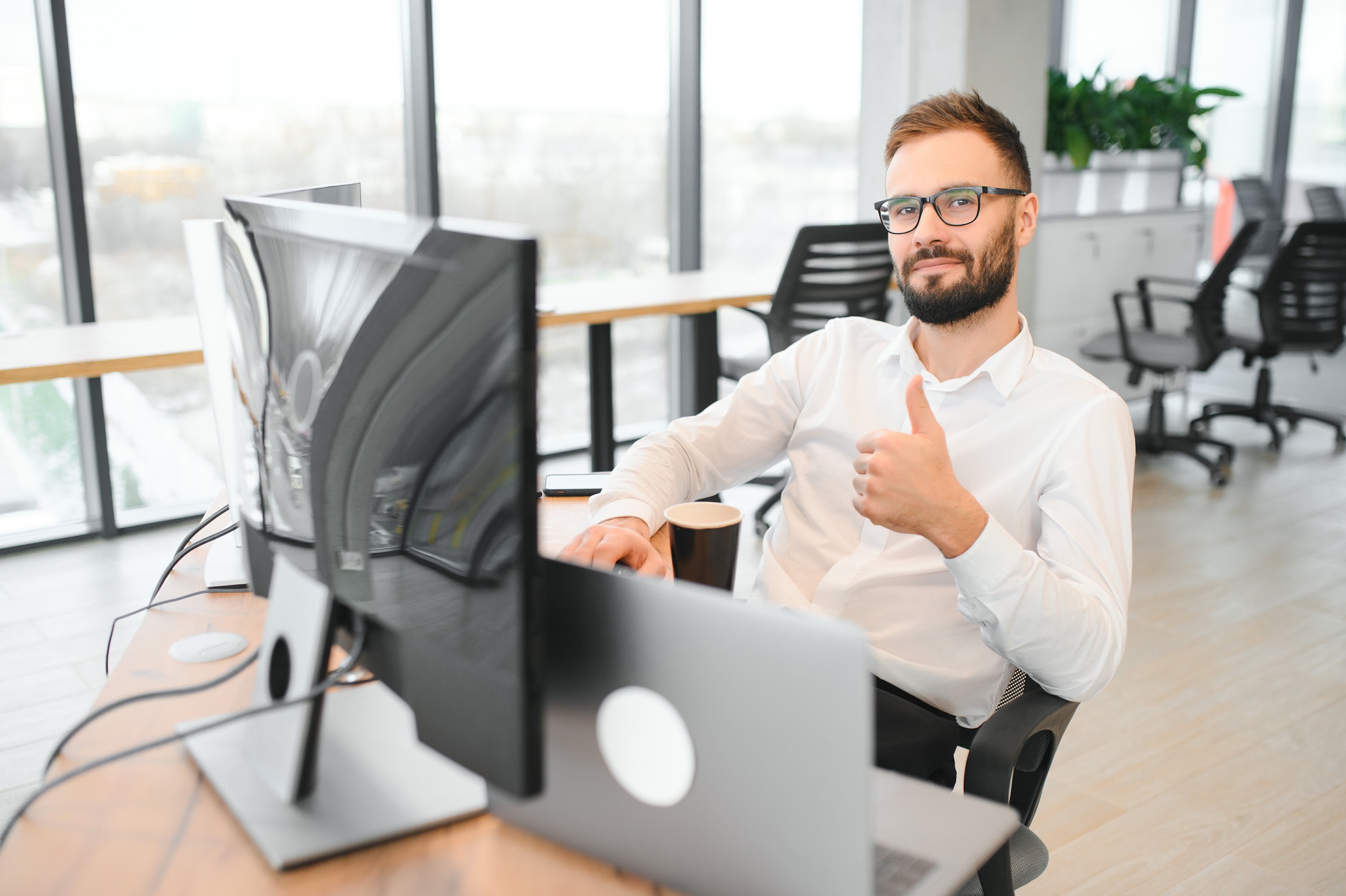 financial-analysts-and-day-traders-working-on-a-co-2025-03-15-05-29-51-utc.jpg